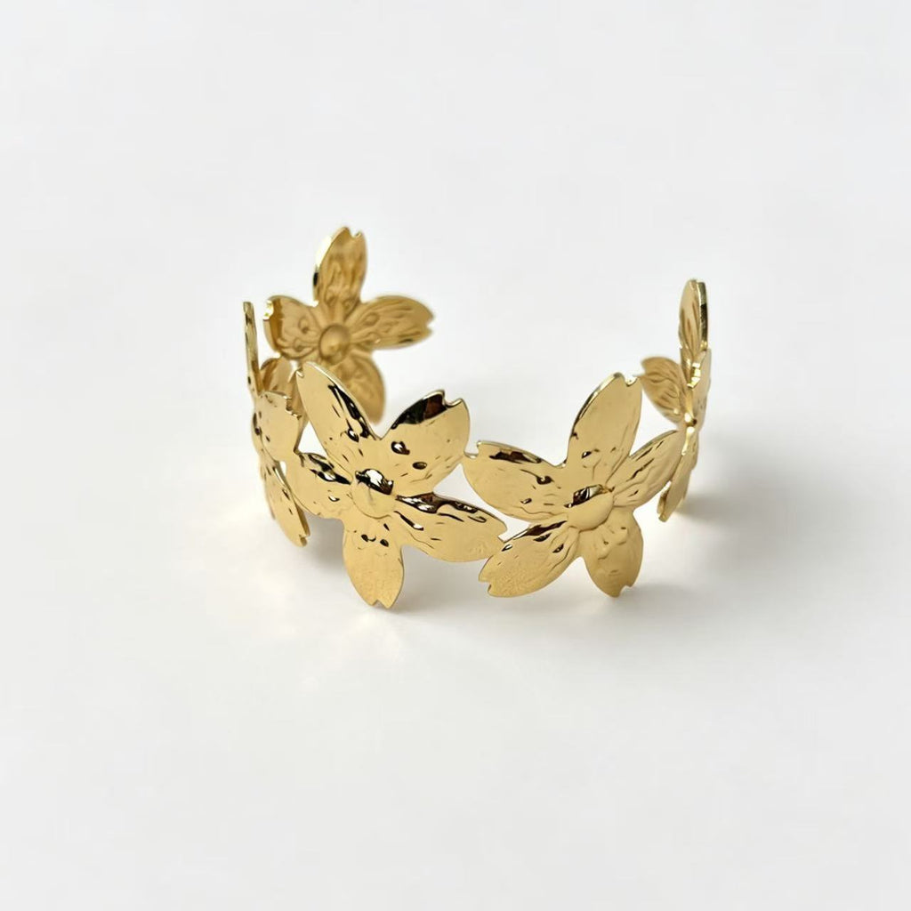 Broad bracelet (9162)