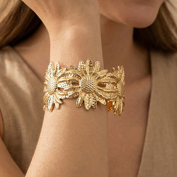 Broad Bracelet (0493) 15