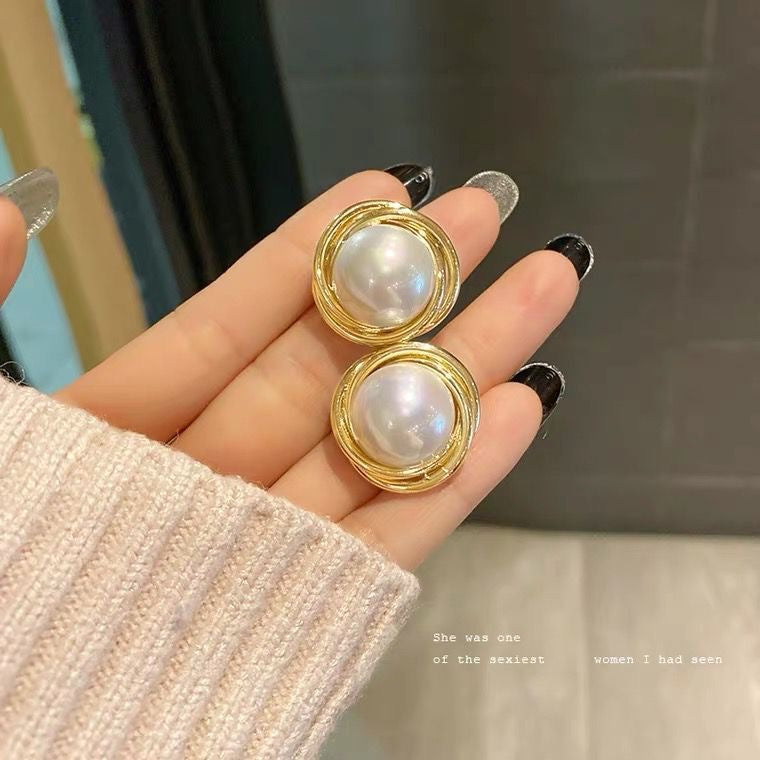 mimi- round gold with pearl