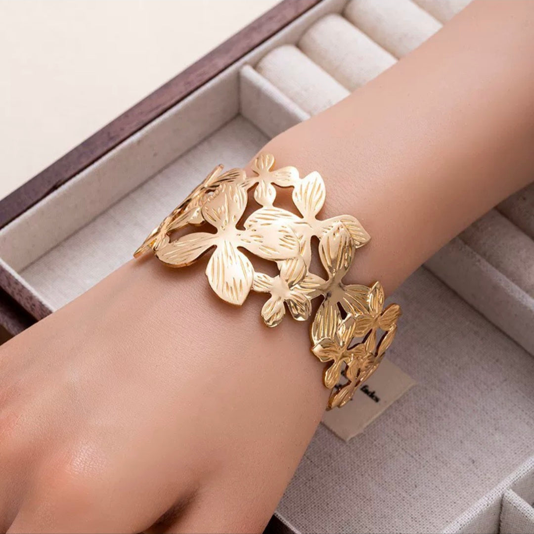 Broad Bracelet (6035)