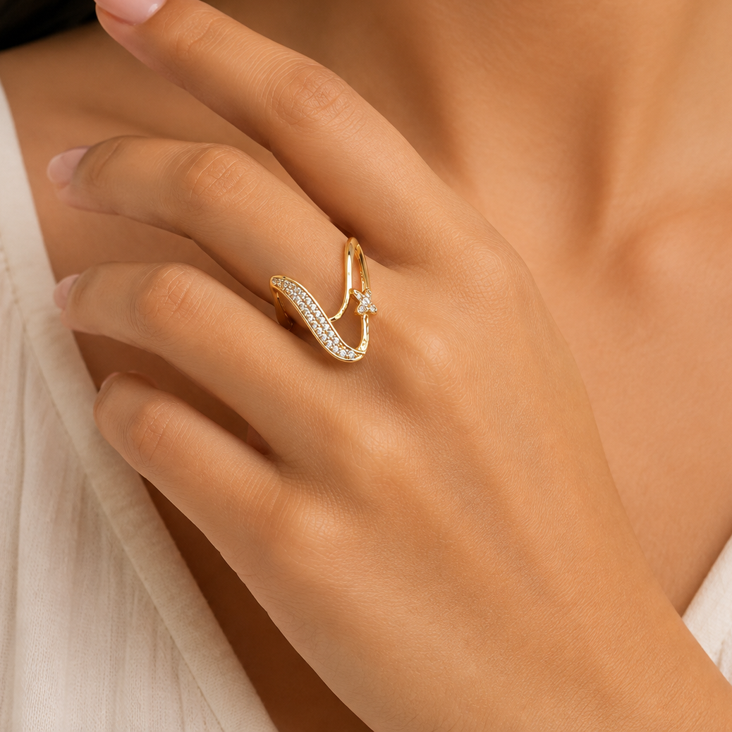 AD cz V Ring (9657)