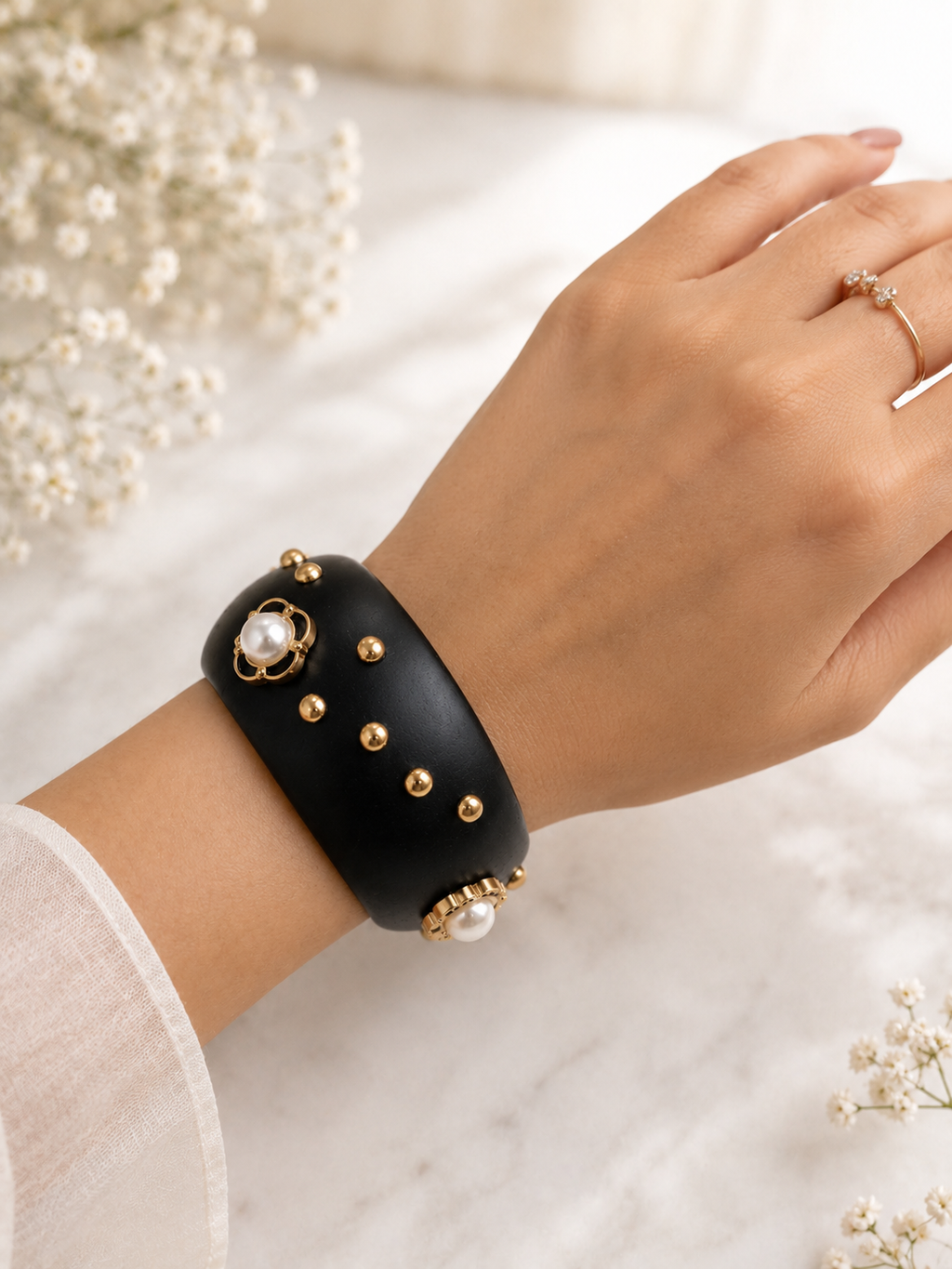 Rivet bracelet (2038)