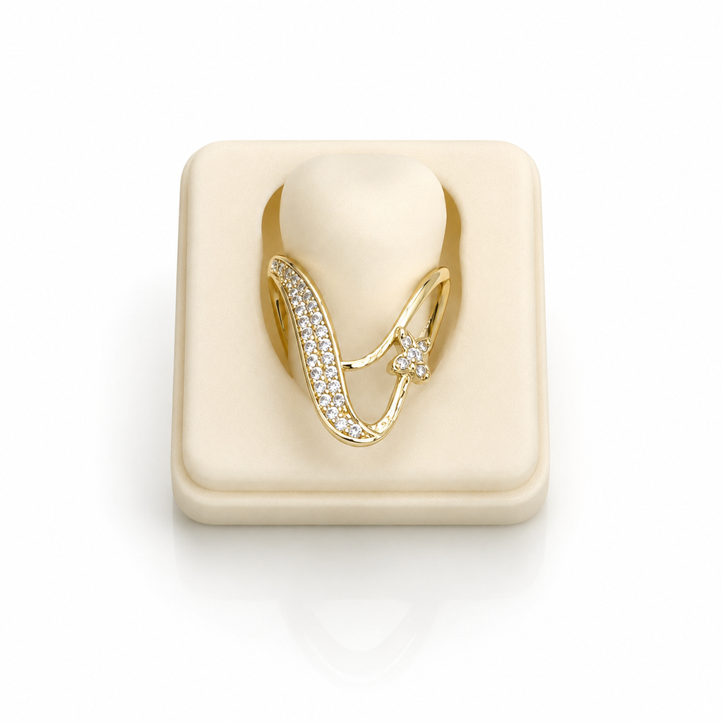 AD cz V Ring (9657)