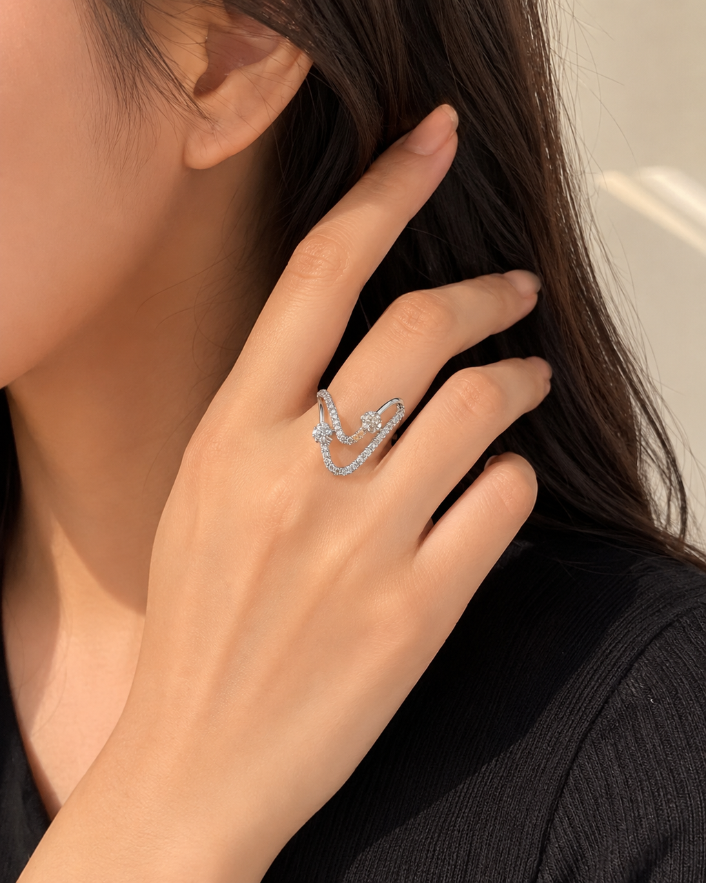 AD cz V Ring (9582)