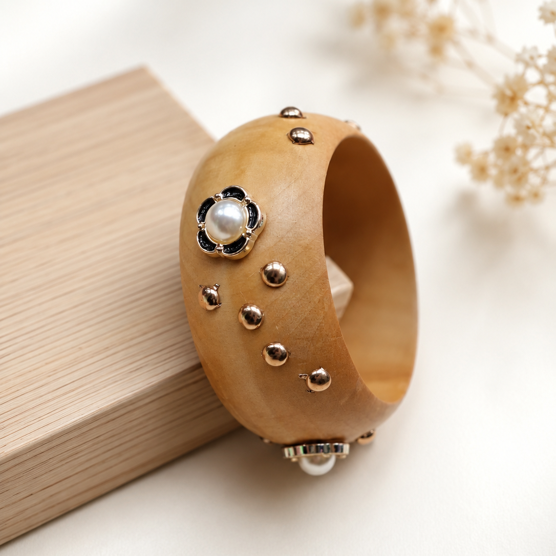 Rivet bracelet (2070)