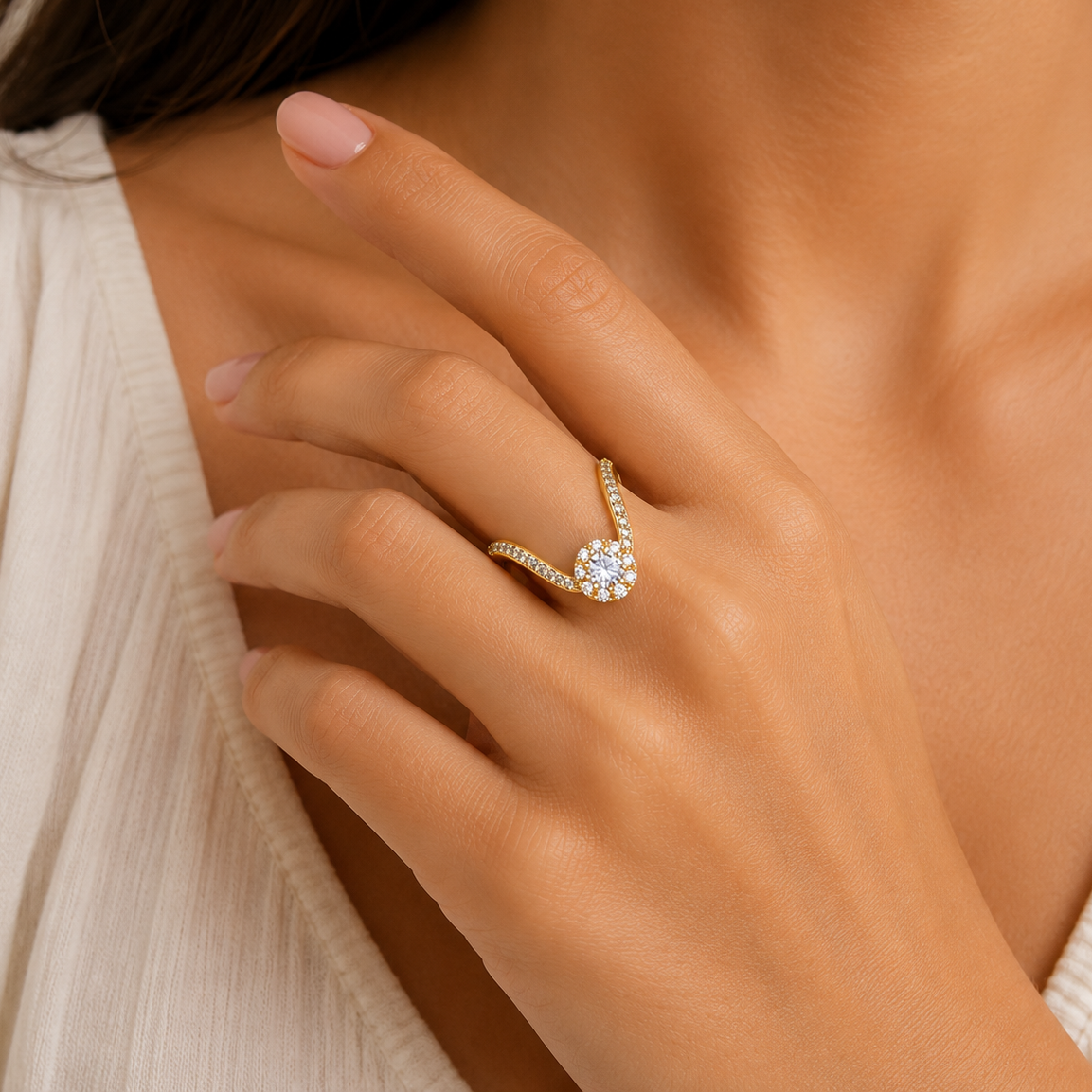 AD cz V Ring (9642)