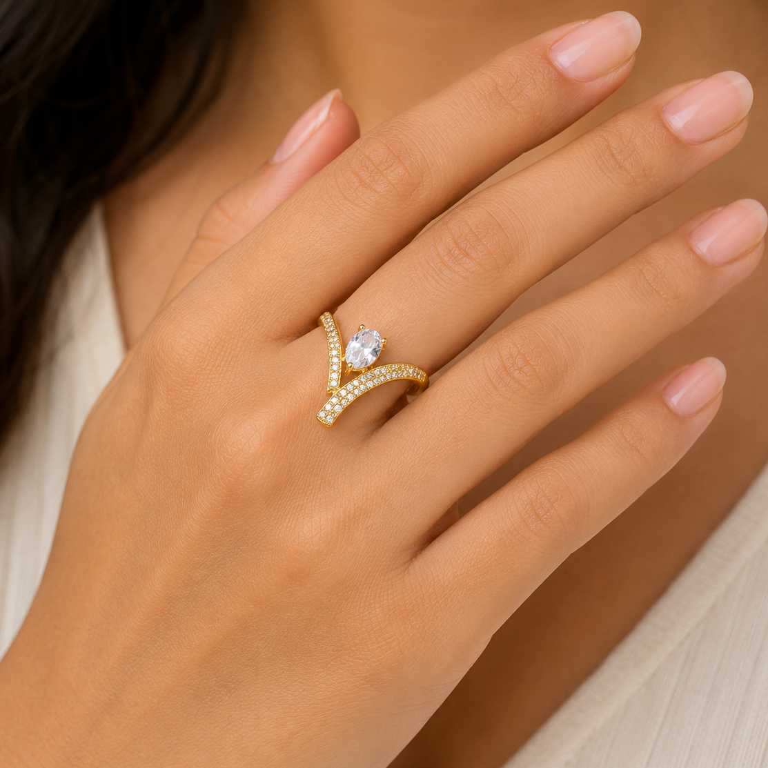 AD cz V Ring (9645)