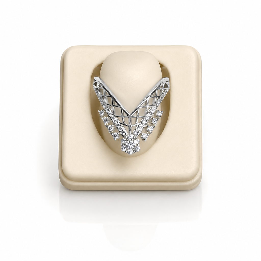 AD cz V Ring (9570)