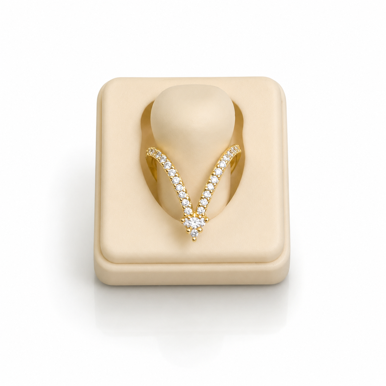 AD cz V ring (9662)