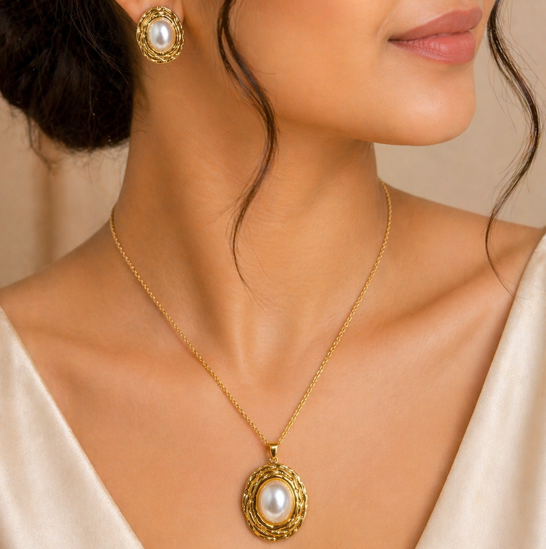 Anti Tarnish Combo Set with 1 Pair of Earring and Necklace