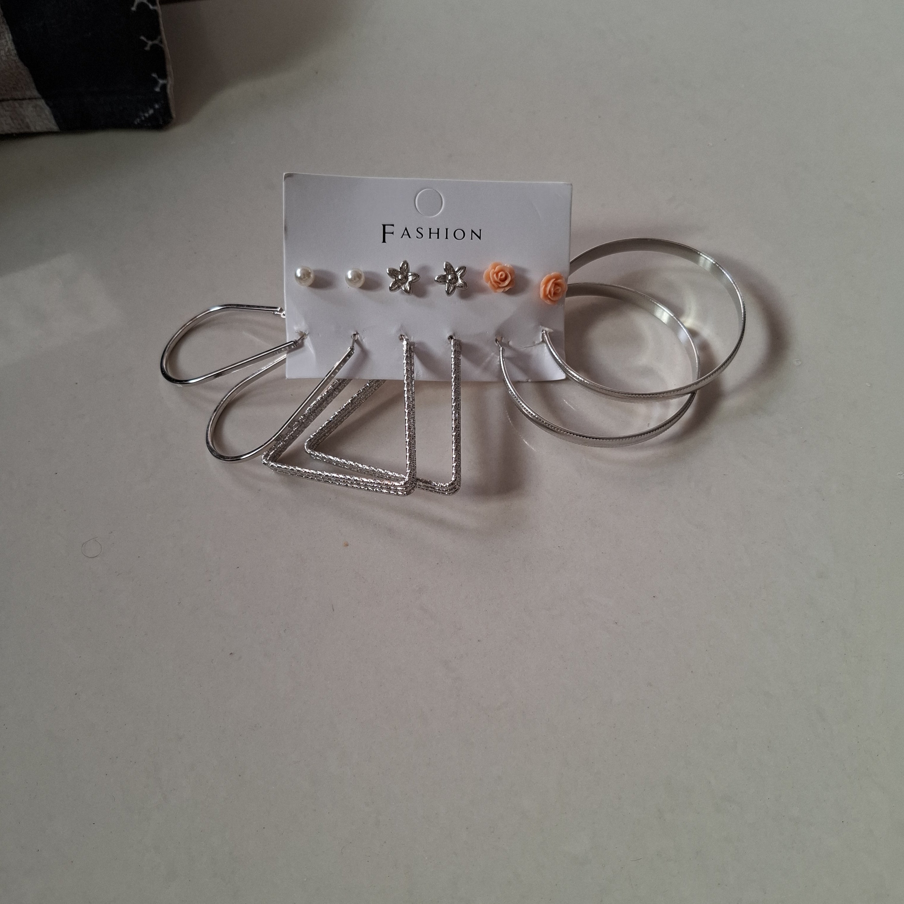 Combo of 6 pair earrings 9