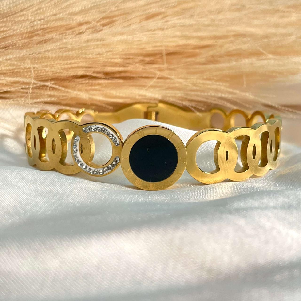 Anti tarnish bracelet