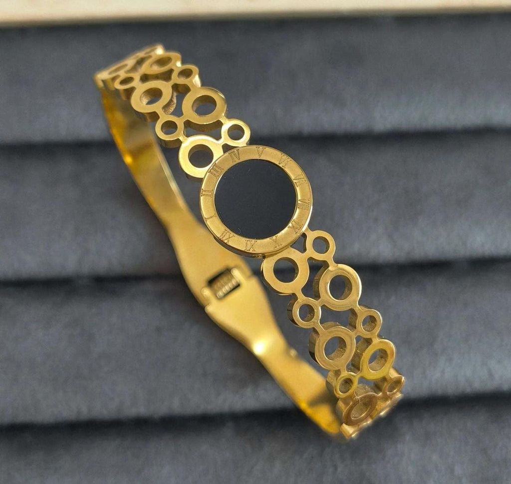 Anti tarnish bracelet