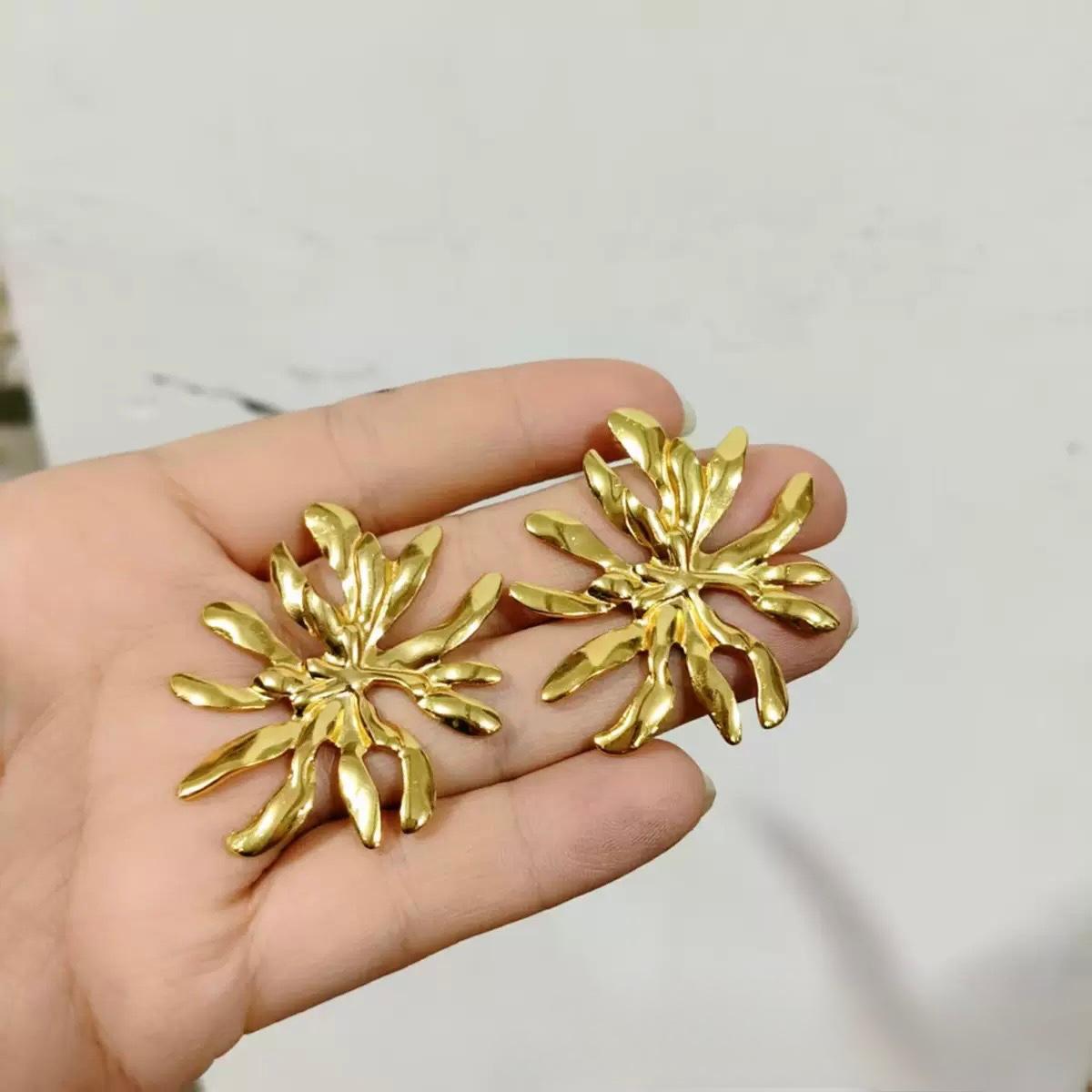 Anti tarnish earrings