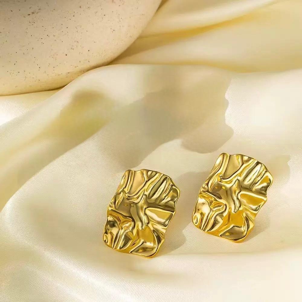 Anti tarnish earrings